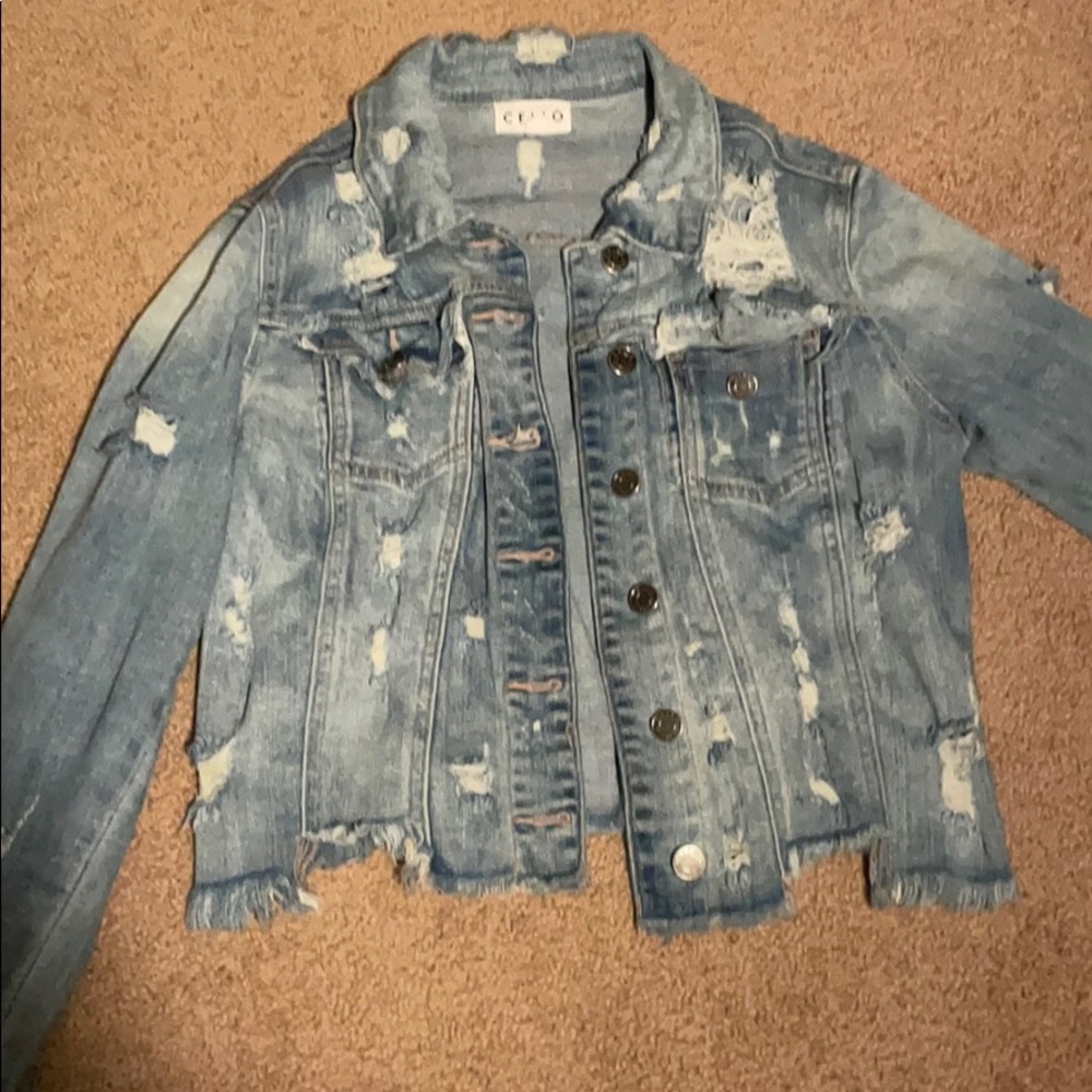 Ripped jean jacket|| Cello